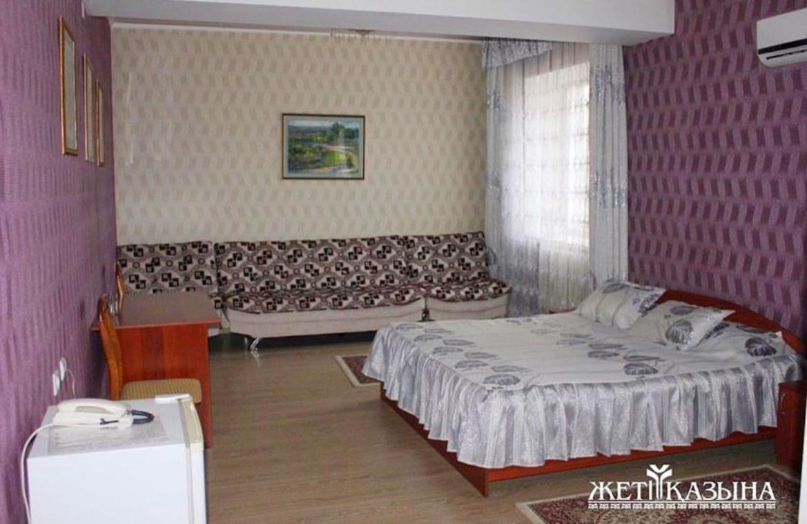 Гостиничный Комплекс Жеты Казына Zharkent Esterno foto