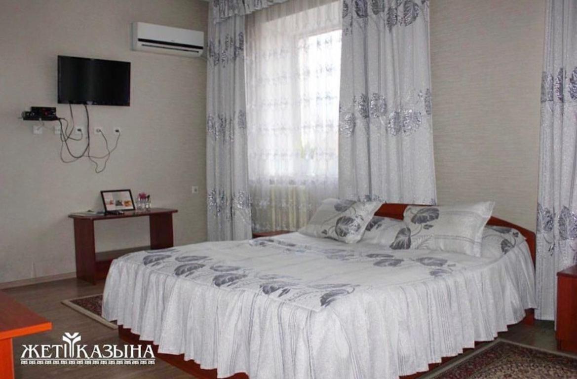 Гостиничный Комплекс Жеты Казына Zharkent Esterno foto